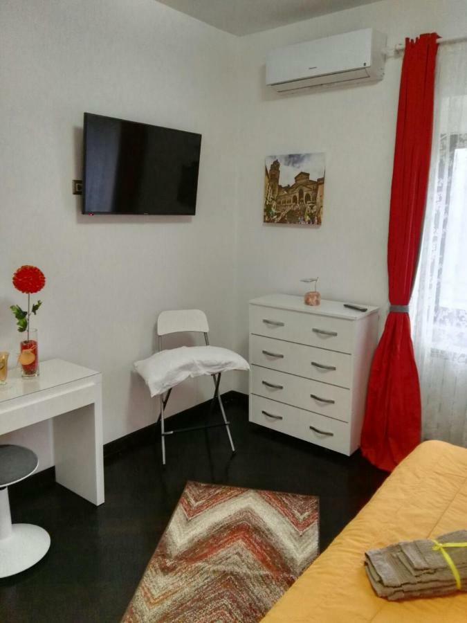 Villa Vittoria Mini Hotel Salerno Buitenkant foto
